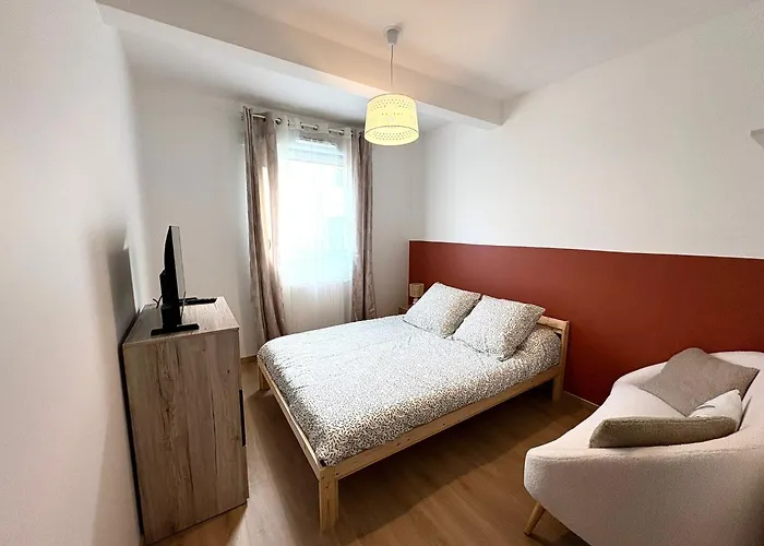 L'escapade Des Dômes - Proche De La Gare - Garage - Jaccuzi Appartement *